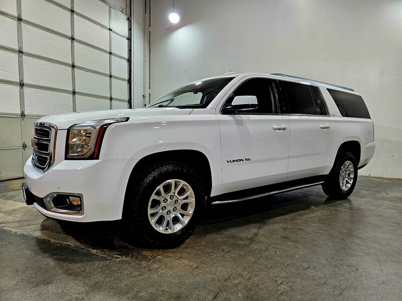 2020 GMC Yukon XL SLT   - Photo 4 - Hillsboro, OR 97124