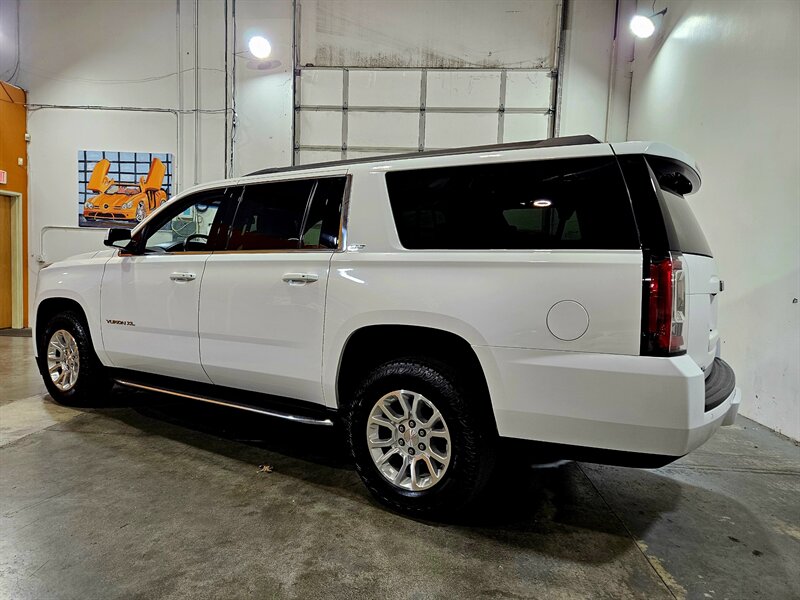 2020 GMC Yukon XL SLT   - Photo 6 - Hillsboro, OR 97124
