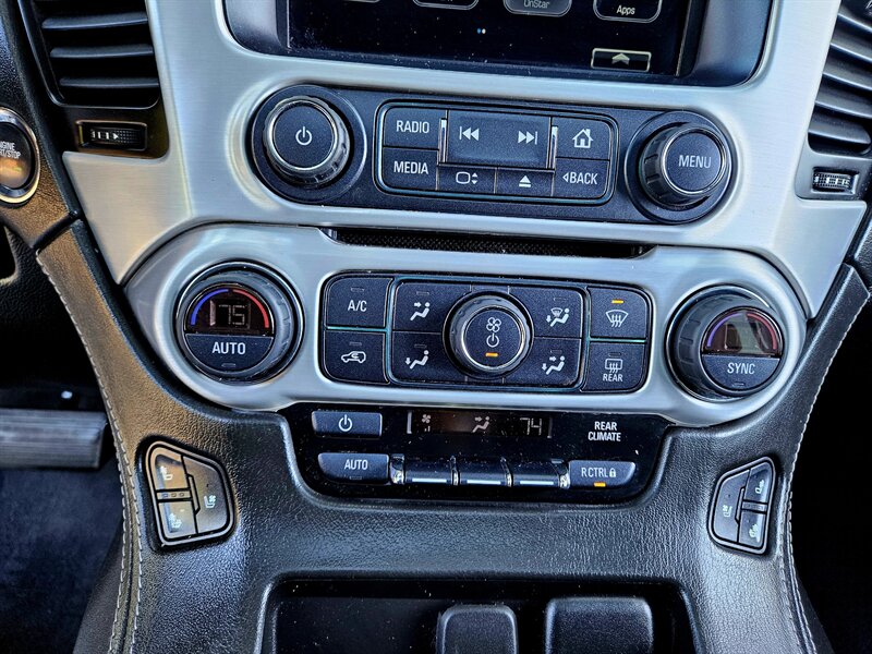 2020 GMC Yukon XL SLT   - Photo 35 - Hillsboro, OR 97124