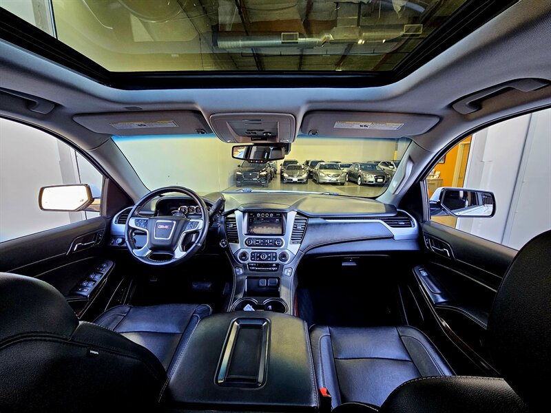 2020 GMC Yukon XL SLT   - Photo 26 - Hillsboro, OR 97124