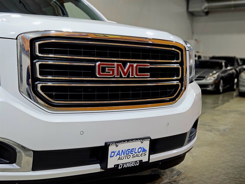 2020 GMC Yukon XL SLT   - Photo 12 - Hillsboro, OR 97124