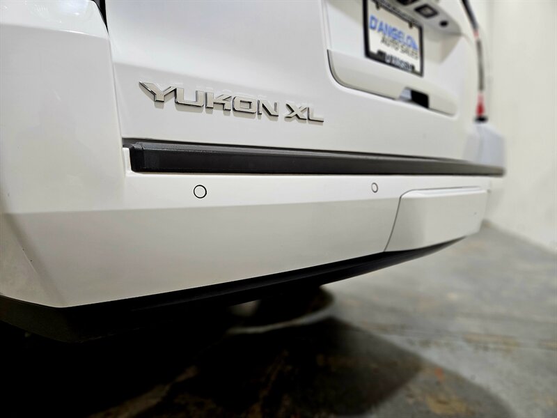 2020 GMC Yukon XL SLT   - Photo 18 - Hillsboro, OR 97124