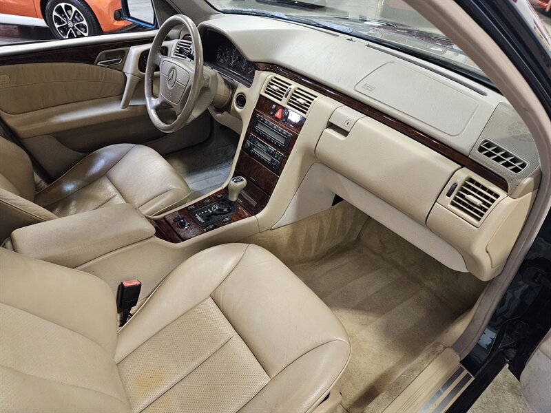 1998 Mercedes-Benz E 320   - Photo 21 - Hillsboro, OR 97124
