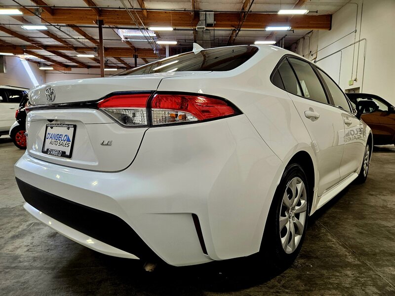 2020 Toyota Corolla LE   - Photo 8 - Hillsboro, OR 97124