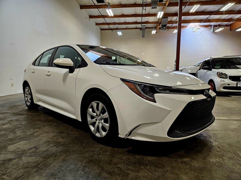 2020 Toyota Corolla LE   - Photo 10 - Hillsboro, OR 97124