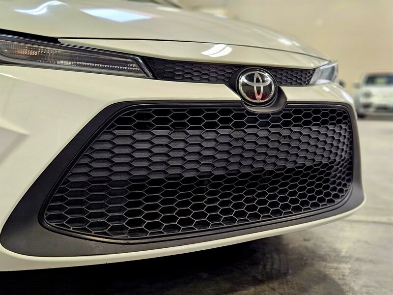 2020 Toyota Corolla LE   - Photo 12 - Hillsboro, OR 97124