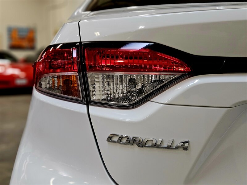 2020 Toyota Corolla LE   - Photo 16 - Hillsboro, OR 97124