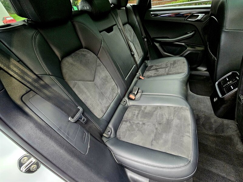 2017 Porsche Macan   - Photo 37 - Hillsboro, OR 97124