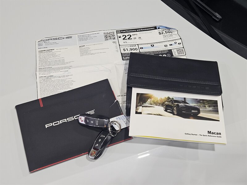 2017 Porsche Macan   - Photo 39 - Hillsboro, OR 97124