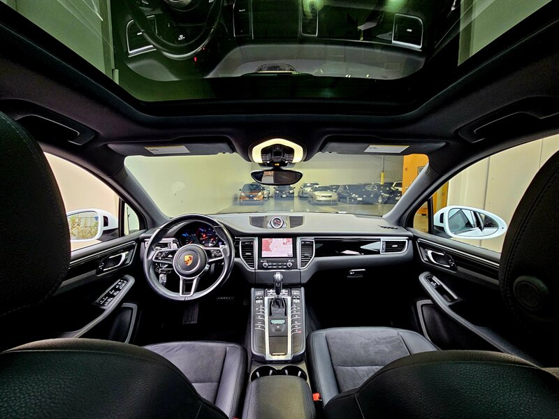 2017 Porsche Macan   - Photo 18 - Hillsboro, OR 97124