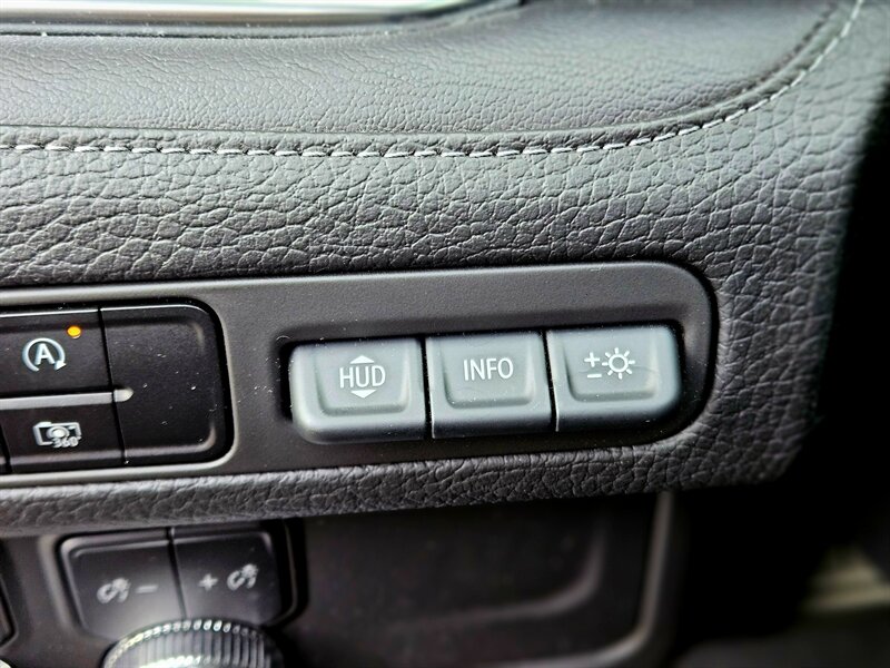 2023 GMC Yukon Denali   - Photo 35 - Hillsboro, OR 97124