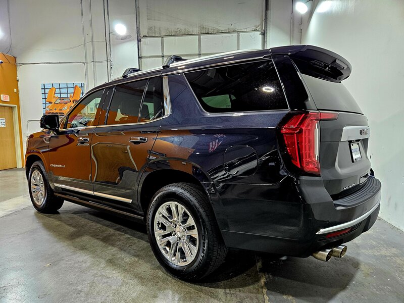 2023 GMC Yukon Denali   - Photo 8 - Hillsboro, OR 97124