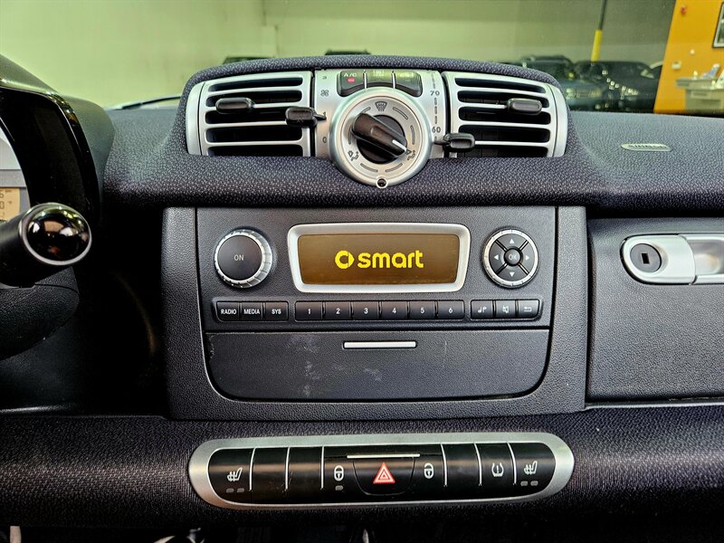 2014 Smart fortwo passion   - Photo 21 - Hillsboro, OR 97124