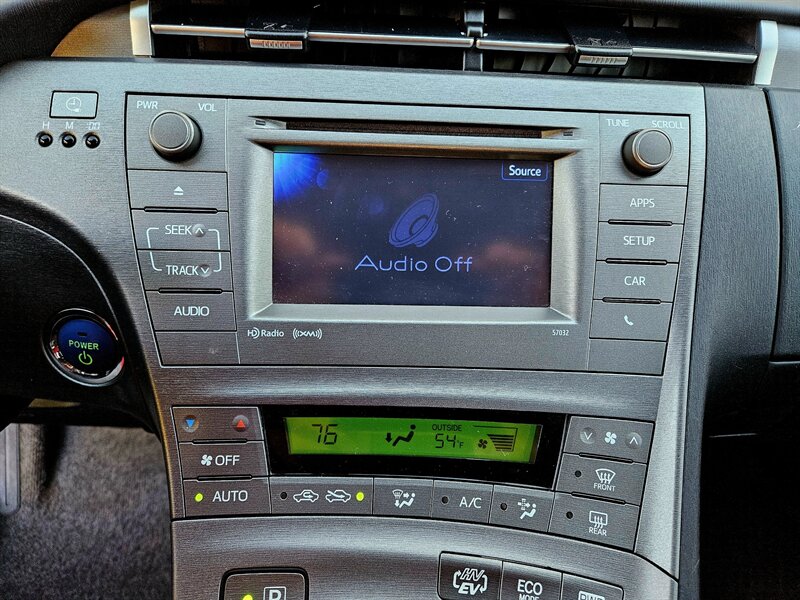 2013 Toyota Prius Plug-in Hybrid   - Photo 26 - Hillsboro, OR 97124