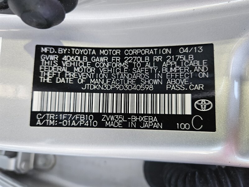 2013 Toyota Prius Plug-in Hybrid   - Photo 33 - Hillsboro, OR 97124