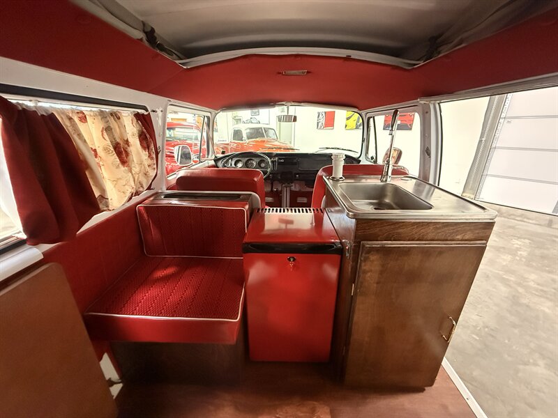 1970 Volkswagen Bus/Vanagon Westfalia Camper   - Photo 31 - Hillsboro, OR 97124