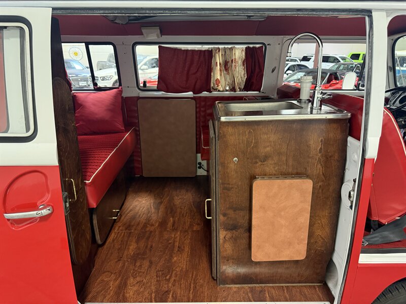 1970 Volkswagen Bus/Vanagon Westfalia Camper   - Photo 26 - Hillsboro, OR 97124