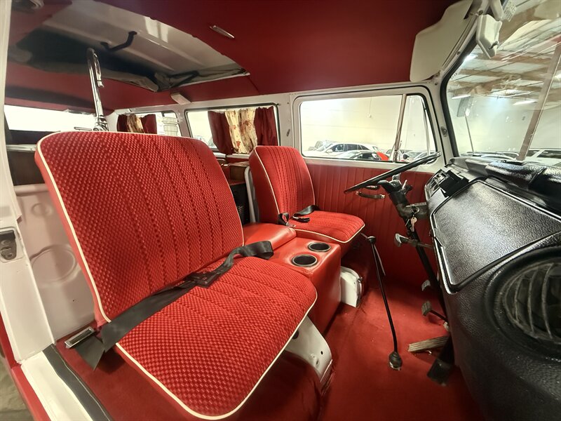 1970 Volkswagen Bus/Vanagon Westfalia Camper   - Photo 13 - Hillsboro, OR 97124