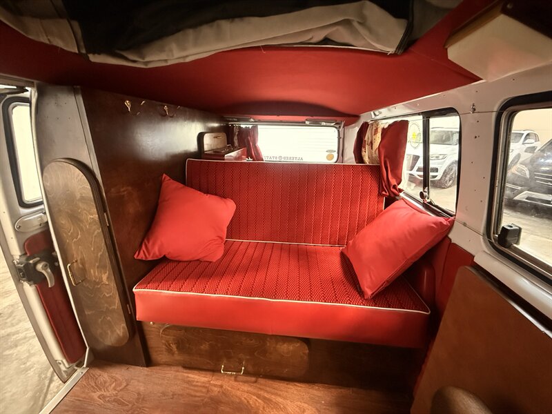 1970 Volkswagen Bus/Vanagon Westfalia Camper   - Photo 33 - Hillsboro, OR 97124