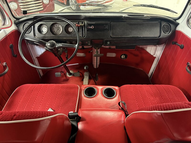 1970 Volkswagen Bus/Vanagon Westfalia Camper   - Photo 15 - Hillsboro, OR 97124