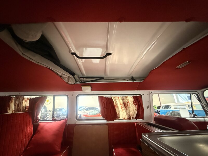 1970 Volkswagen Bus/Vanagon Westfalia Camper   - Photo 34 - Hillsboro, OR 97124