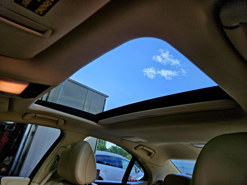 2014 Lexus LS 460 - Photo 25 - Hillsboro, OR 97124