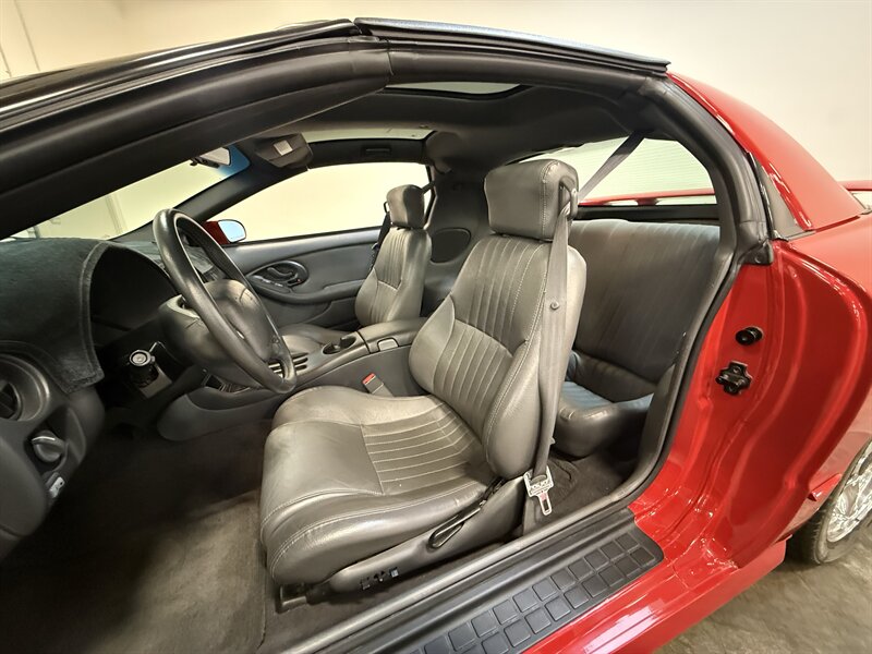 1998 Pontiac Firebird Trans Am   - Photo 22 - Hillsboro, OR 97124