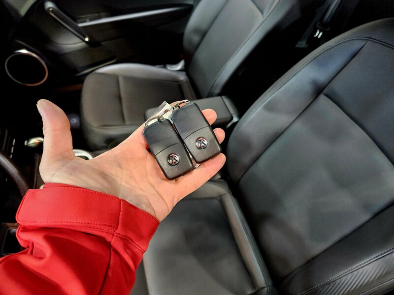 2013 Volkswagen Beetle 2.5L PZEV   - Photo 37 - Hillsboro, OR 97124