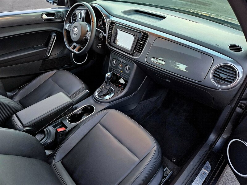 2013 Volkswagen Beetle 2.5L PZEV   - Photo 14 - Hillsboro, OR 97124