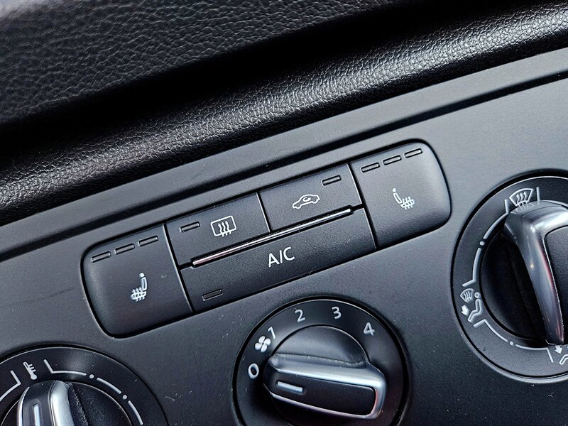 2013 Volkswagen Beetle 2.5L PZEV   - Photo 27 - Hillsboro, OR 97124