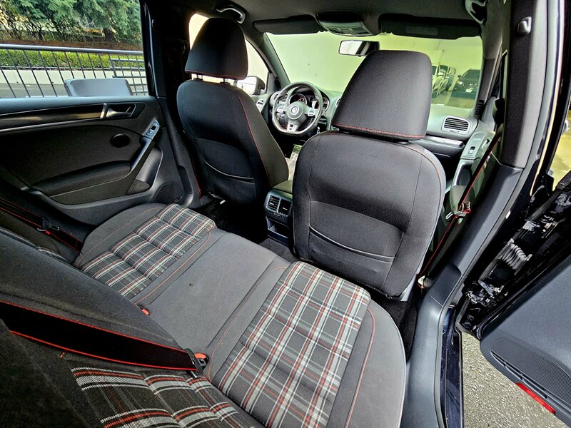 2013 Volkswagen GTI   - Photo 31 - Hillsboro, OR 97124