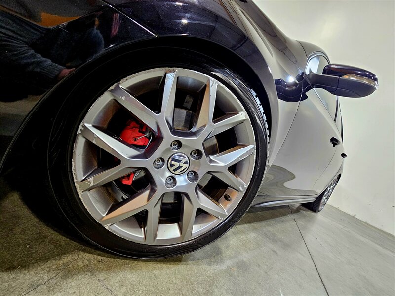 2013 Volkswagen GTI   - Photo 11 - Hillsboro, OR 97124