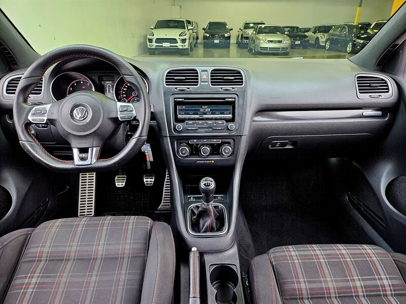 2013 Volkswagen GTI   - Photo 15 - Hillsboro, OR 97124