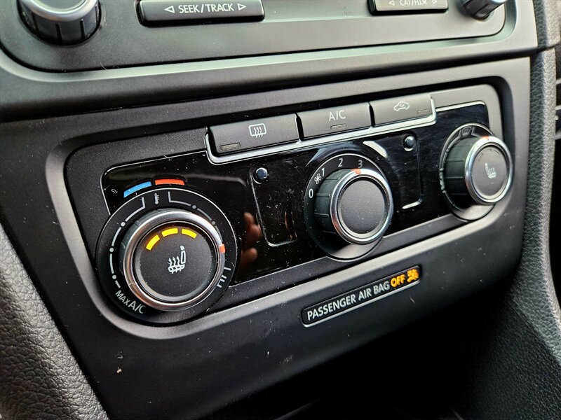 2013 Volkswagen GTI   - Photo 25 - Hillsboro, OR 97124