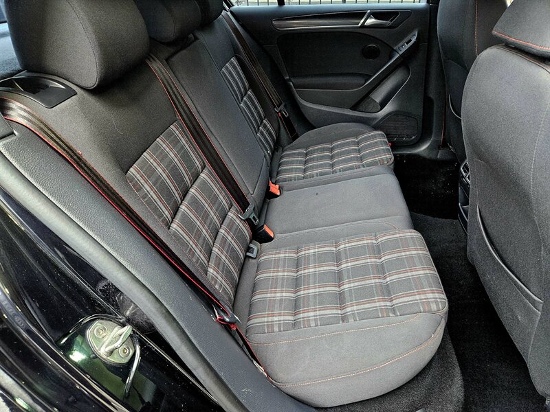 2013 Volkswagen GTI   - Photo 30 - Hillsboro, OR 97124