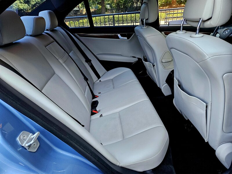 2010 Mercedes-Benz C 300 Sport - Photo 32 - Hillsboro, OR 97124