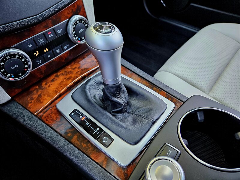 2010 Mercedes-Benz C 300 Sport - Photo 27 - Hillsboro, OR 97124