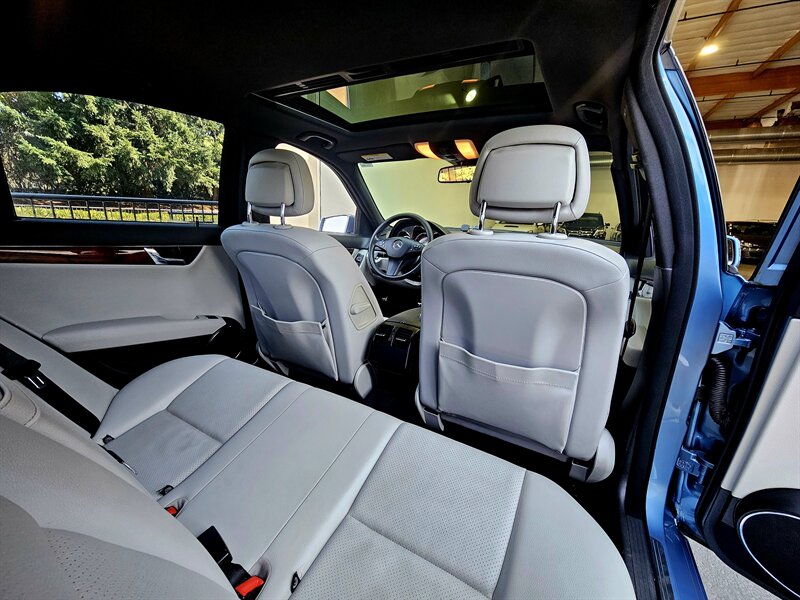 2010 Mercedes-Benz C 300 Sport - Photo 33 - Hillsboro, OR 97124