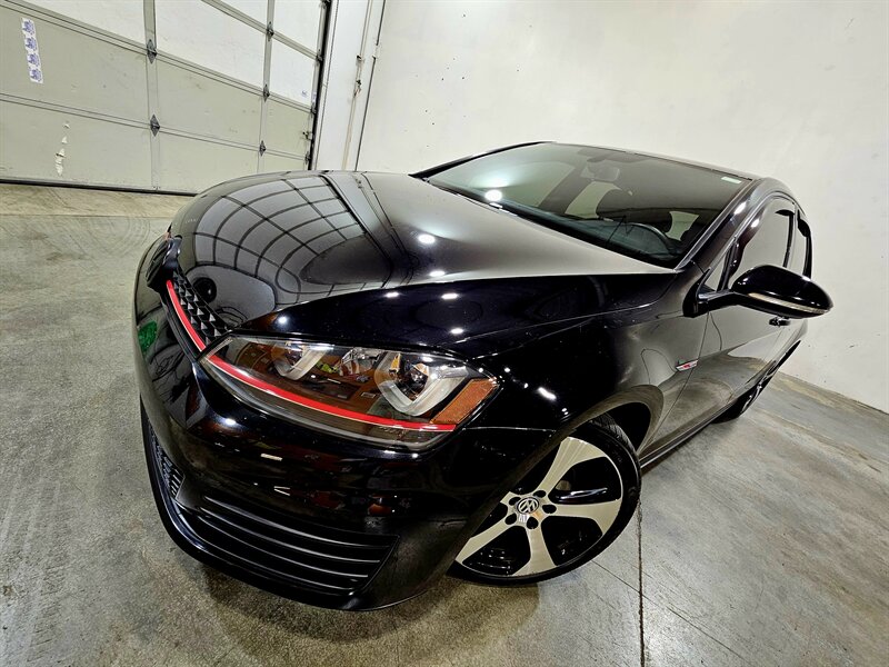 2015 Volkswagen Golf GTI SE photo 35