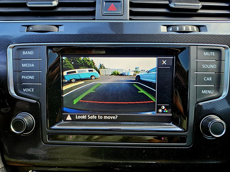 2015 Volkswagen Golf GTI SE photo 23