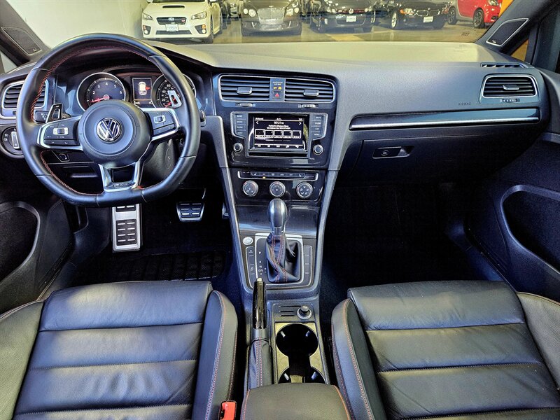 2015 Volkswagen Golf GTI SE photo 14