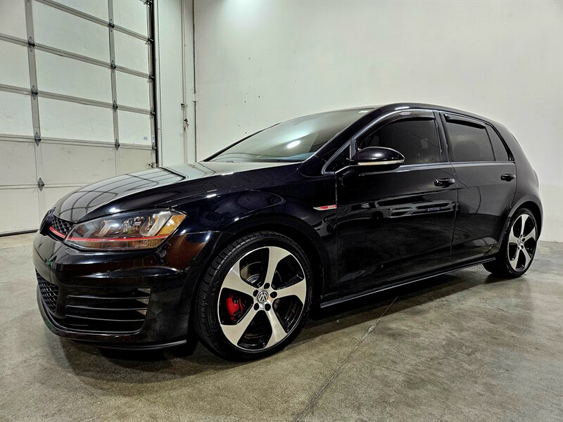 2015 Volkswagen Golf GTI SE photo 9