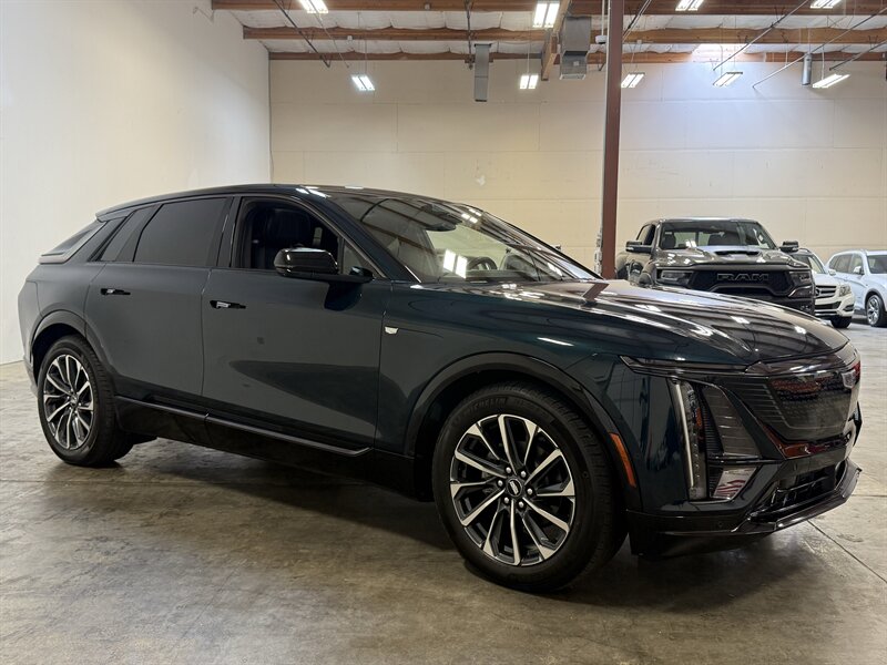 2024 Cadillac LYRIQ Sport 2 - Photo 11 - Hillsboro, OR 97124