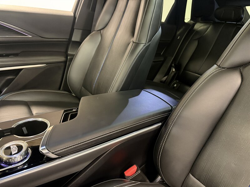 2024 Cadillac LYRIQ Sport 2 - Photo 34 - Hillsboro, OR 97124