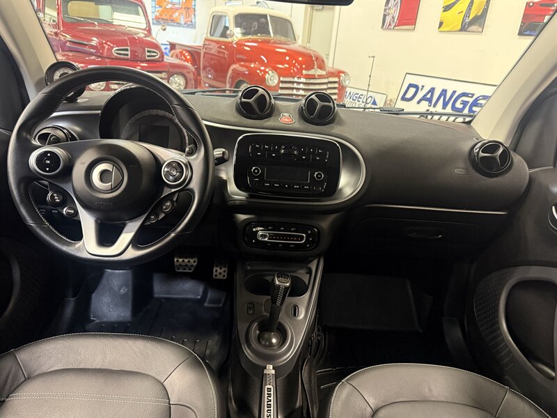 2017 Smart fortwo passion   - Photo 16 - Hillsboro, OR 97124