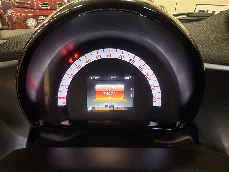 2017 Smart fortwo passion   - Photo 21 - Hillsboro, OR 97124