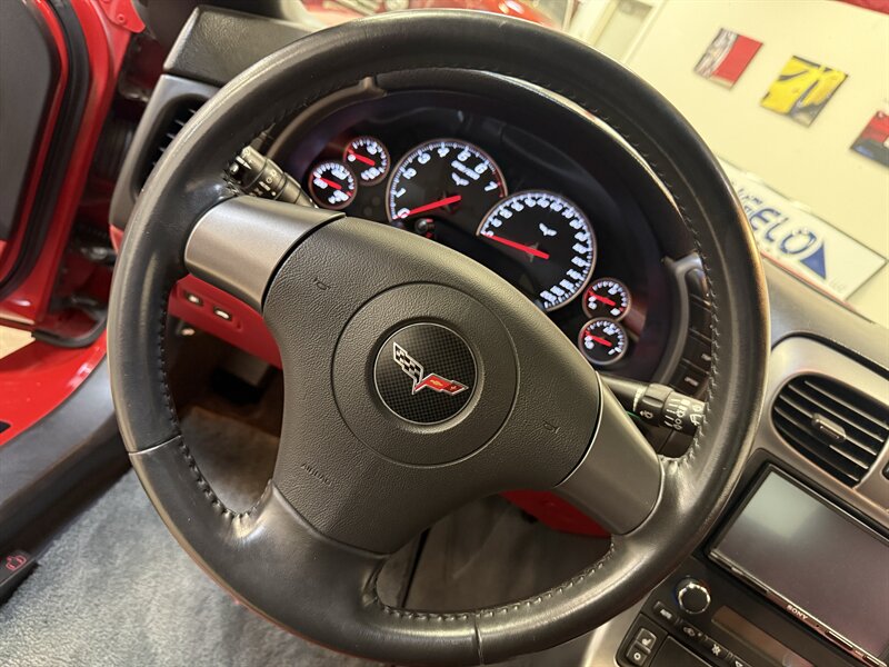 2006 Chevrolet Corvette Convertible   - Photo 15 - Hillsboro, OR 97124