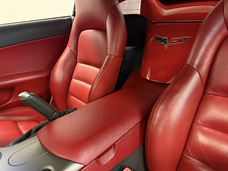 2006 Chevrolet Corvette Convertible   - Photo 21 - Hillsboro, OR 97124