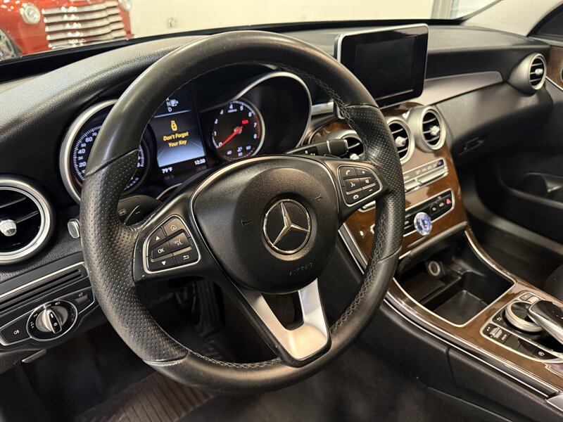 2015 Mercedes-Benz C 300 4MATIC   - Photo 18 - Hillsboro, OR 97124
