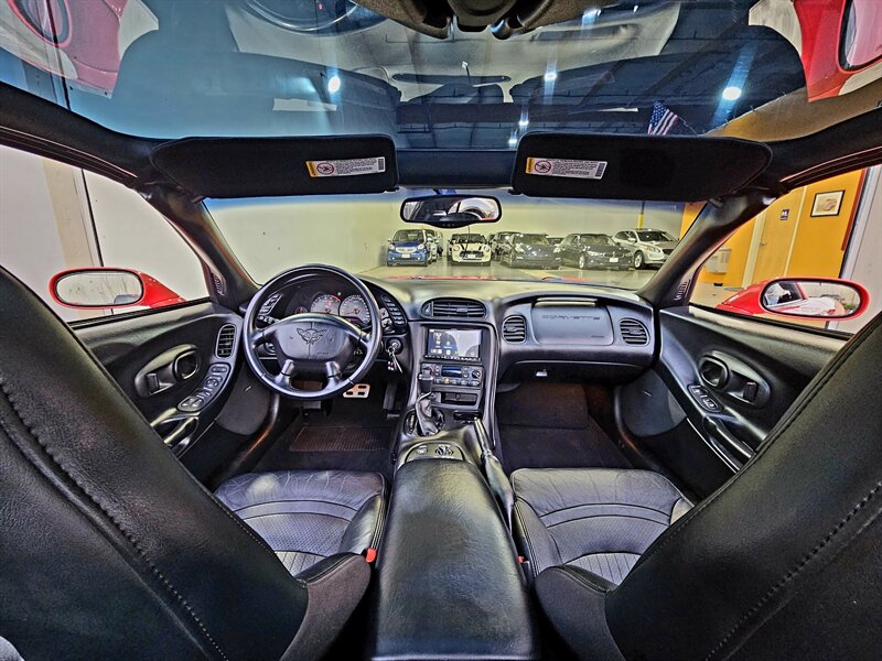 2003 Chevrolet Corvette   - Photo 18 - Hillsboro, OR 97124